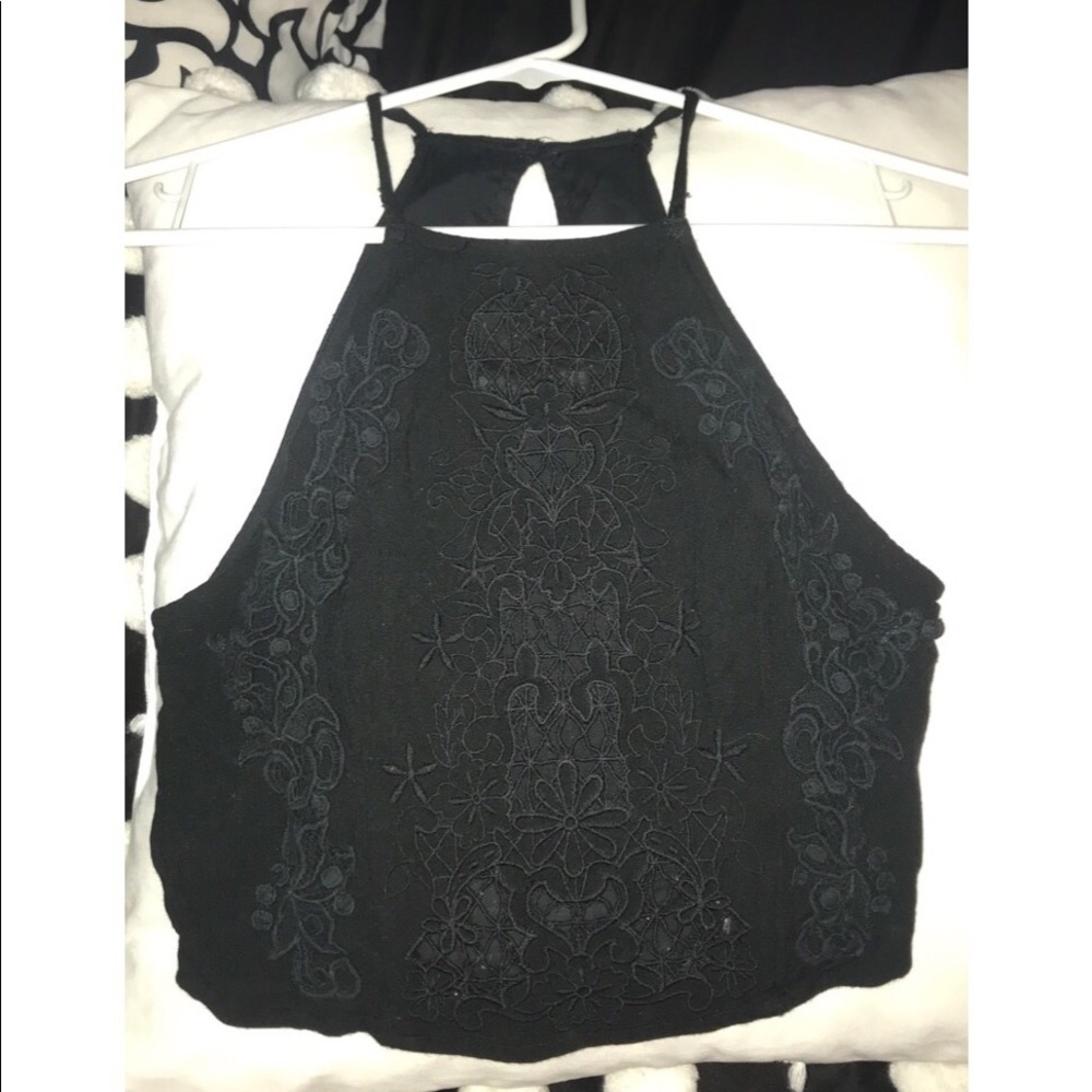 Black fitted cropped tank top
